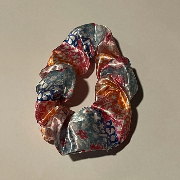 LOL surprise  scrunchie set - Picture 2 of 5